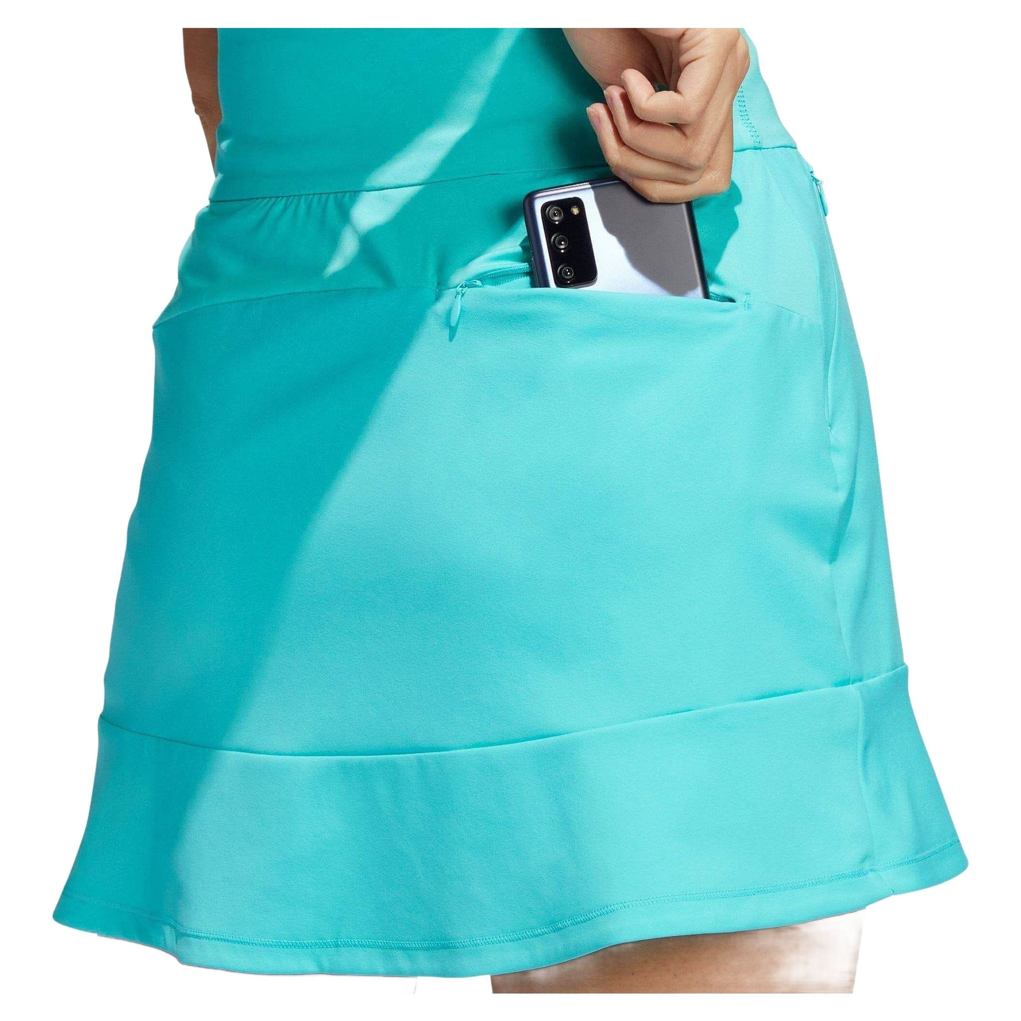 Pantaloncini Adidas FRL da donna