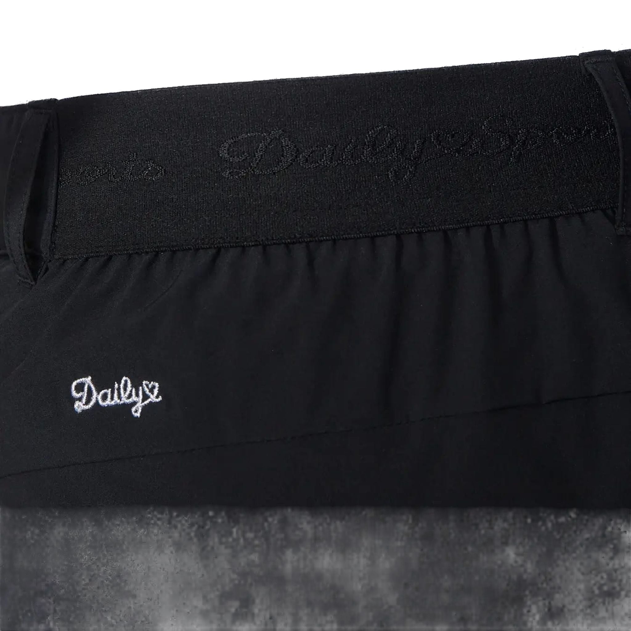 Sport quotidiani oltre i pantaloncini da donna