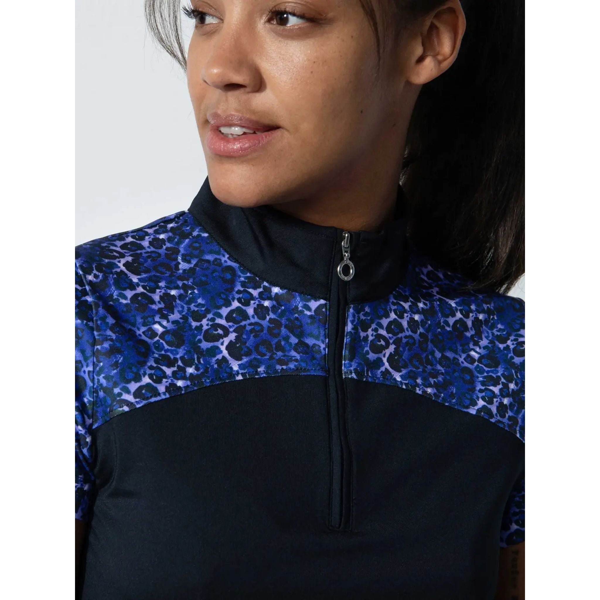 Maglietta a maniche corte Andria Daily Sports da donna con scollo a mezzo collo