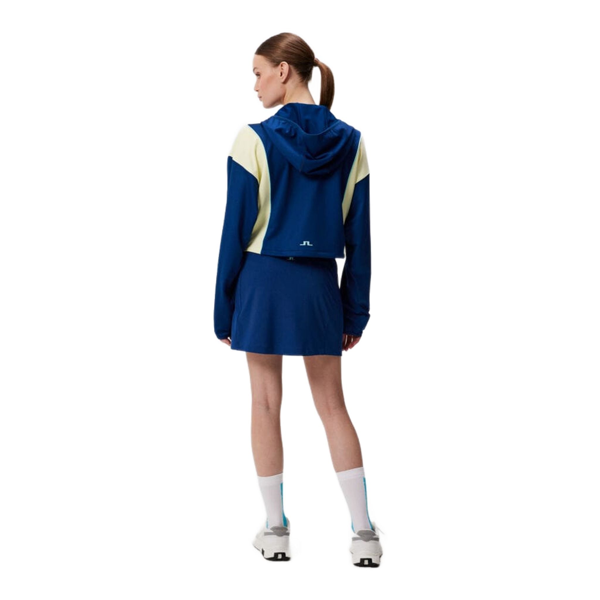 Gonna Amelie J. Lindeberg Donna