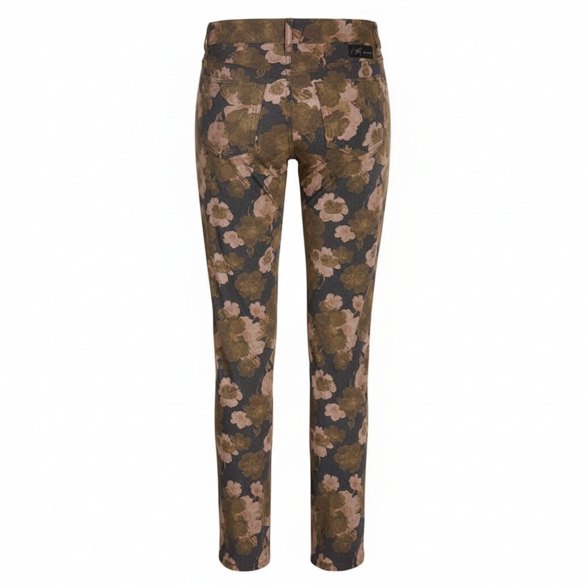 Modello pantaloni donna Alberto 2022 Taglia modello donna